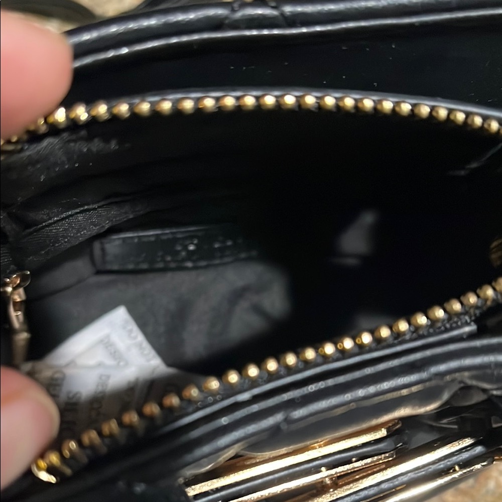 Badgley Mischka NWT Black Quilted Handbag - Picture 11 of 11